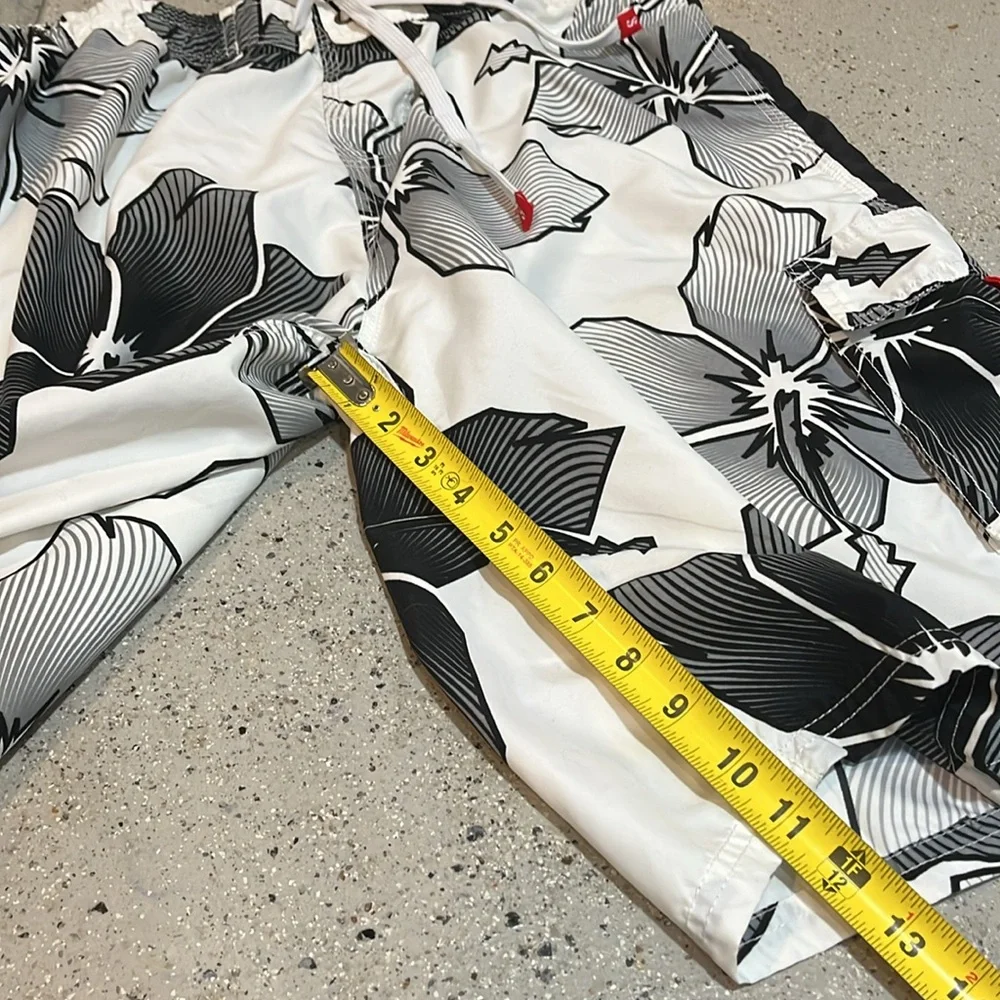 SURF MENTALITY BY LAGACI SPORT TROPICAL FLORAL PRINT SWIM TRUNKS WHI BLK SZ XXL